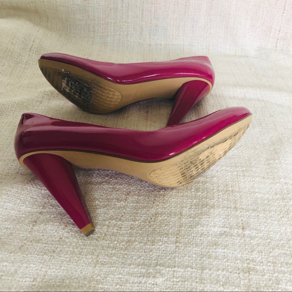 Nine West Glossy Fuchsia Patent Mid-Heel Pumps - Picture 5 of 5